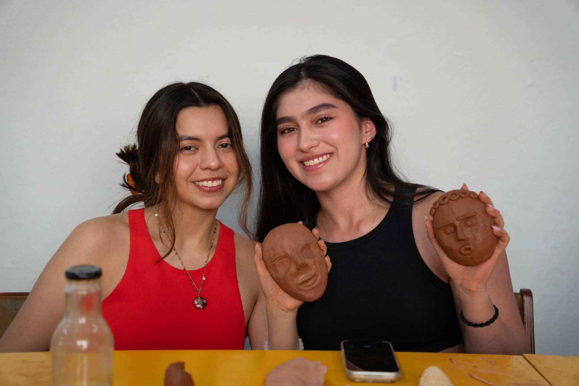 Residentes de CityU en un taller creativo
